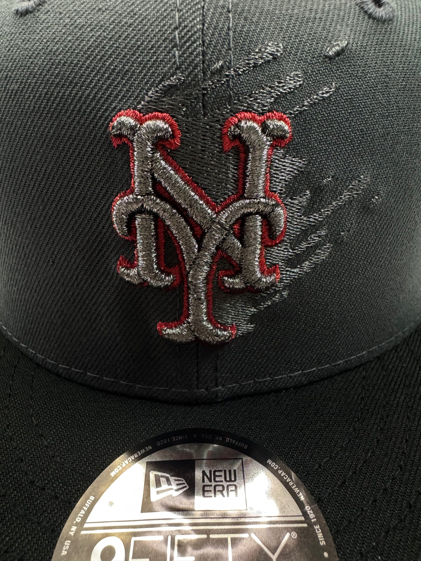 New Era 9FIFTY Snapback – New York Mets Paint Splatter Logo – 2000 Subway Series Turnstile Patch