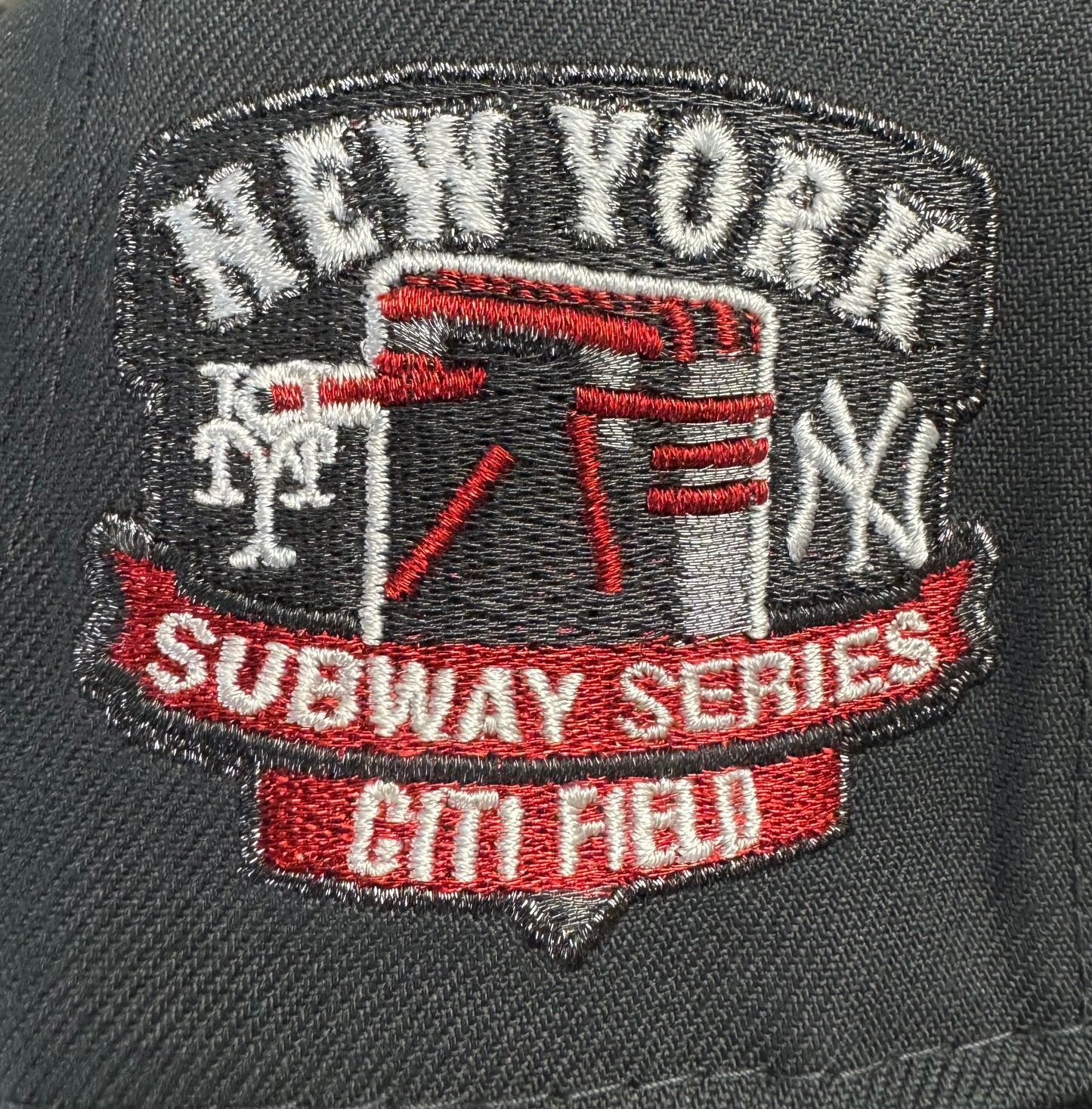 New Era 9FIFTY Snapback – New York Mets Paint Splatter Logo – 2000 Subway Series Turnstile Patch