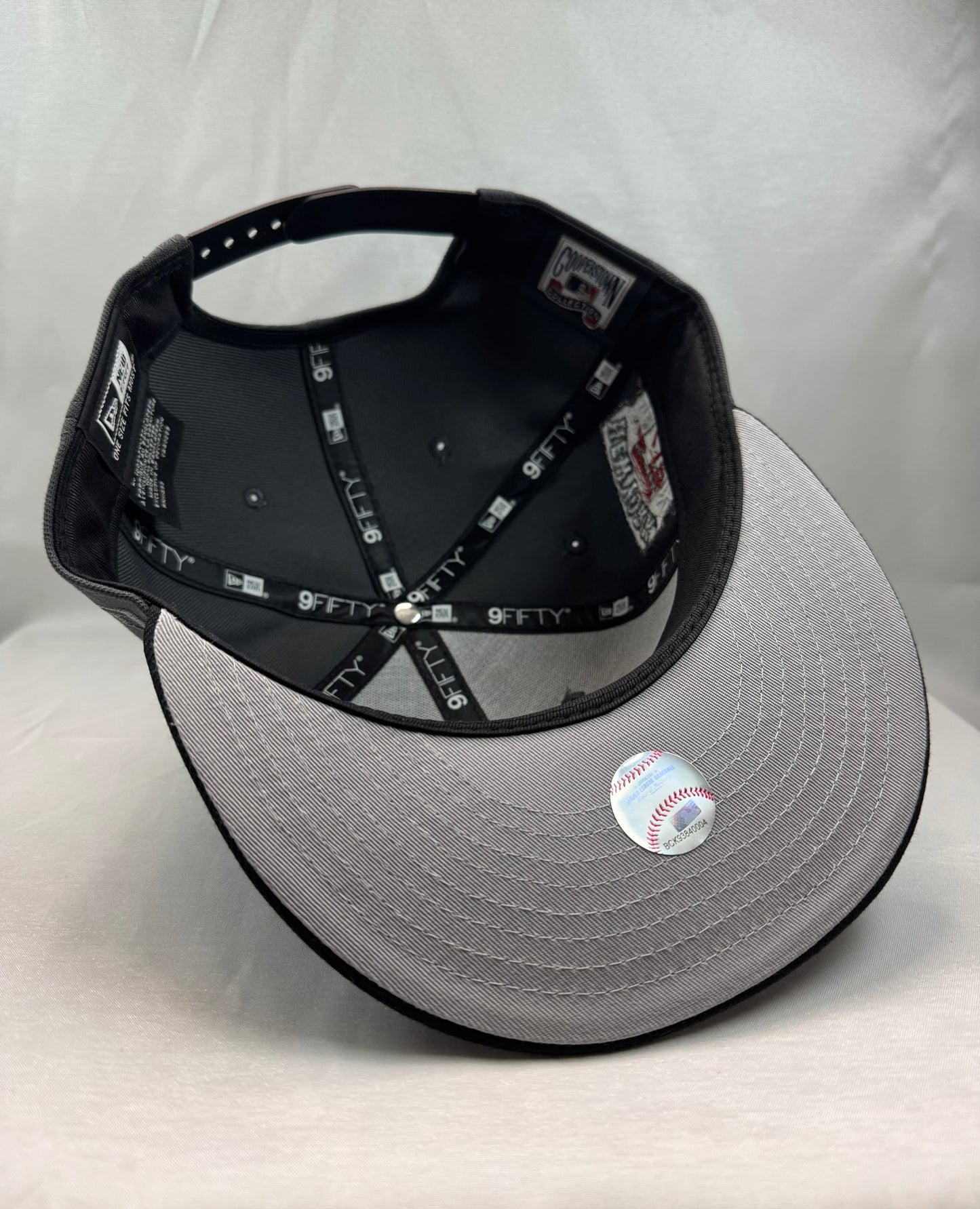 New Era 9FIFTY Snapback – New York Mets Paint Splatter Logo – 2000 Subway Series Turnstile Patch
