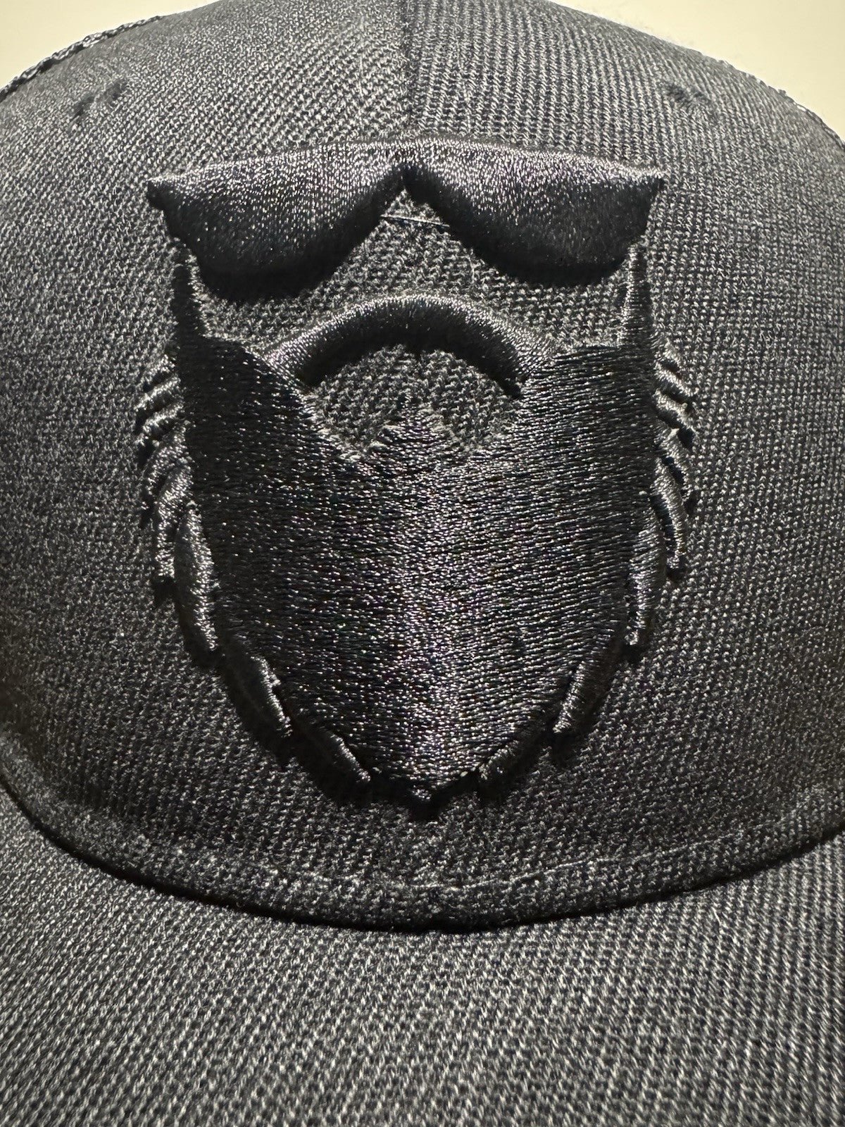 Beard Boss Trucker Hat – Black on Black Edition - ExclusiveCrowns