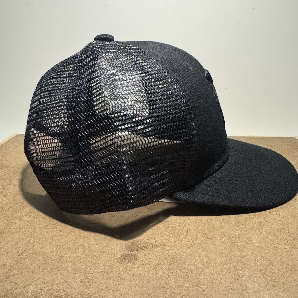 Beard Boss Trucker Hat – Black on Black Edition - ExclusiveCrowns