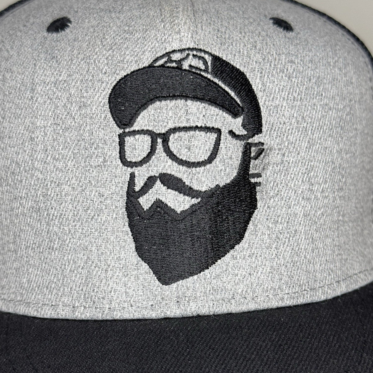 Bearded Style Trucker Hat - Gray & Black Snapback - ExclusiveCrowns