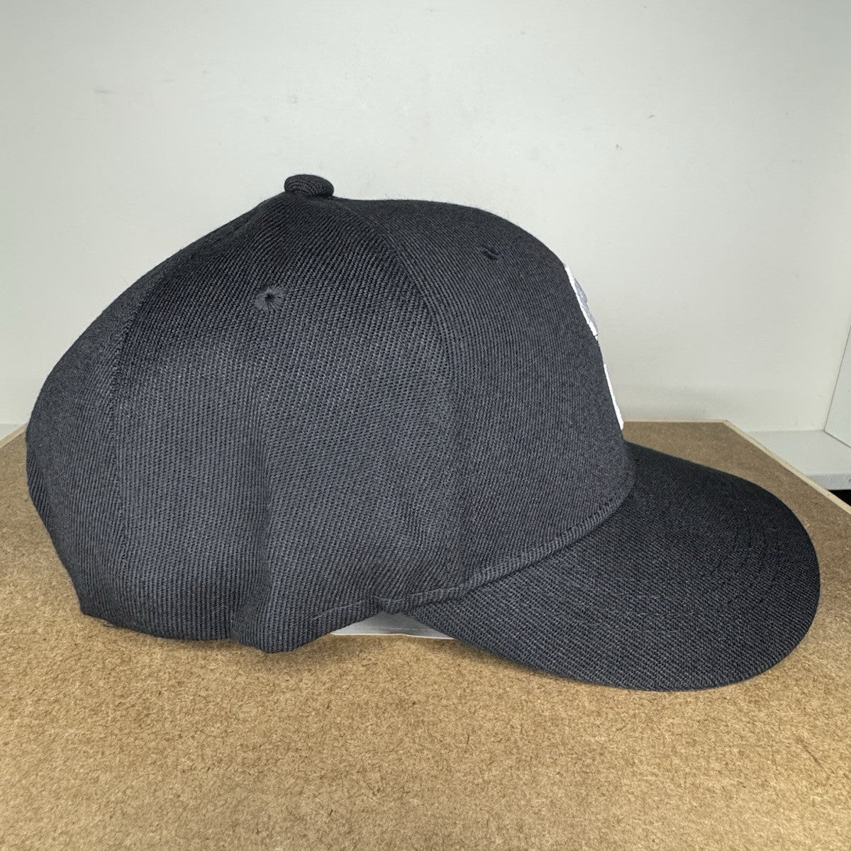 Freedom Beard Trucker Hat – Black & White Edition - ExclusiveCrowns