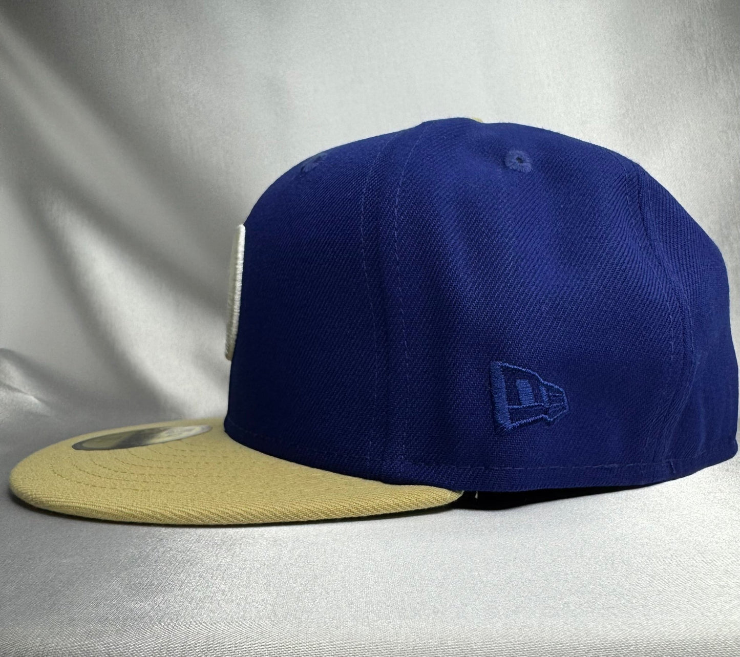 Lids HD Exclusive New Era 59FIFTY Los Angeles Dodgers Fitted 7 1/8 - ExclusiveCrowns