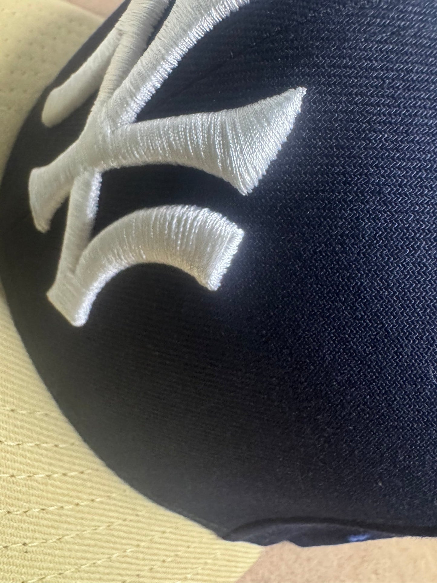 Lids HD Exclusive New Era 59FIFTY New York Yankees - ExclusiveCrowns