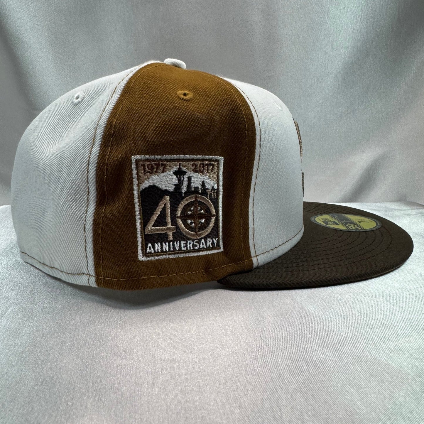 Lids HD x MLB Exclusive New Era 59FIFTY Seattle Mariners Fitted 7 3/8 - ExclusiveCrowns