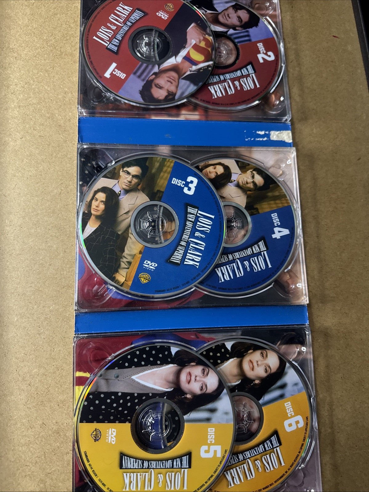 Lois & Clark: The New Adventures of Superman: Season 1 - DVD - VERY GOOD - ExclusiveCrowns