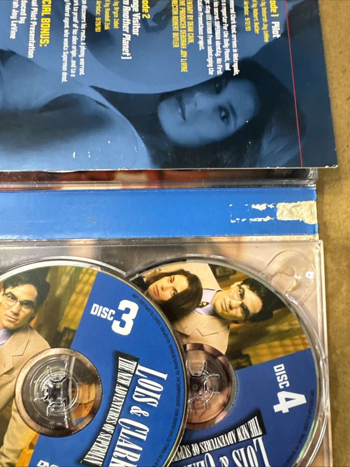 Lois & Clark: The New Adventures of Superman: Season 1 - DVD - VERY GOOD - ExclusiveCrowns
