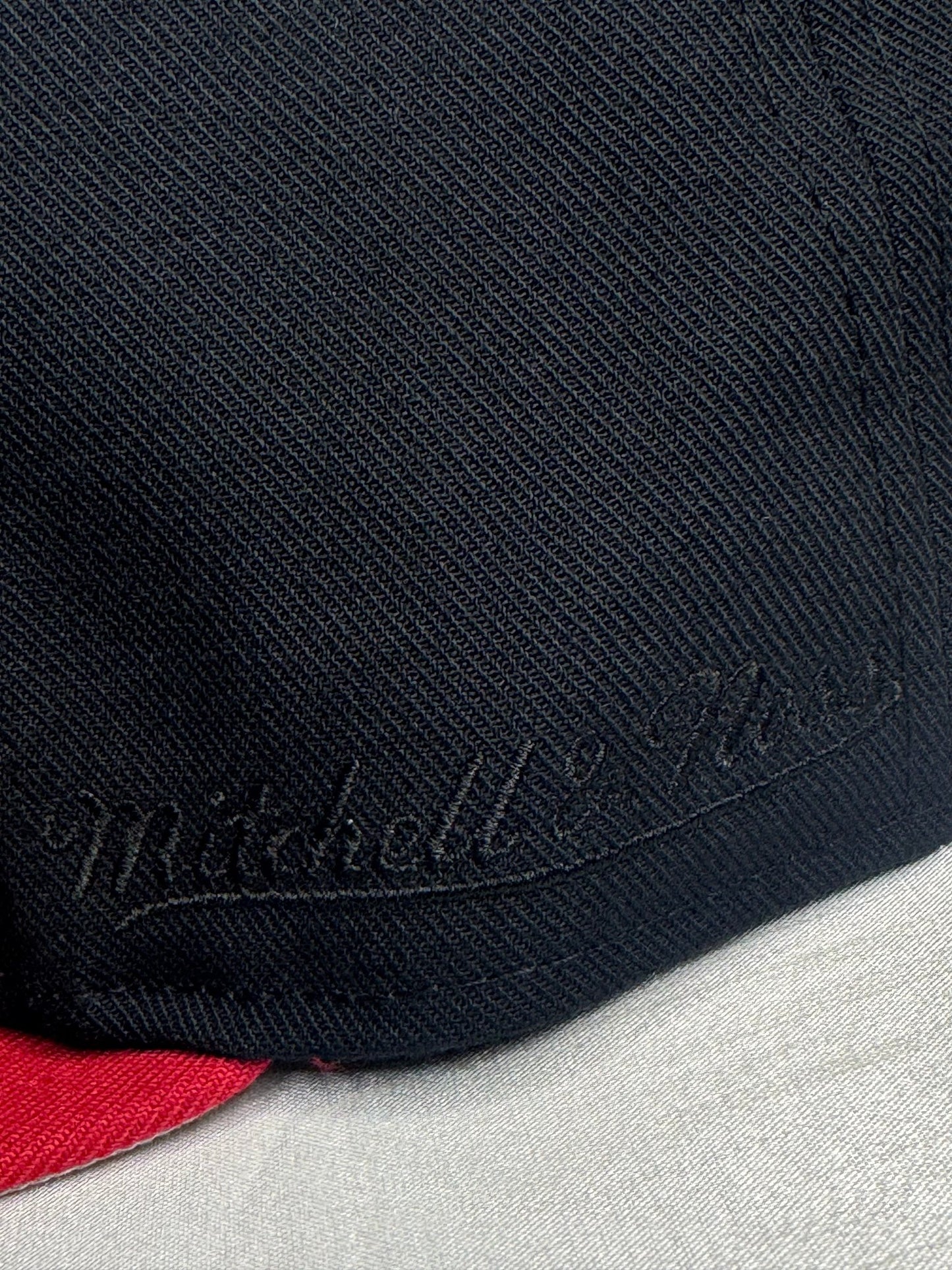 Mitchell & Ness Chicago Bulls Fitted 7 3/8 - ExclusiveCrowns