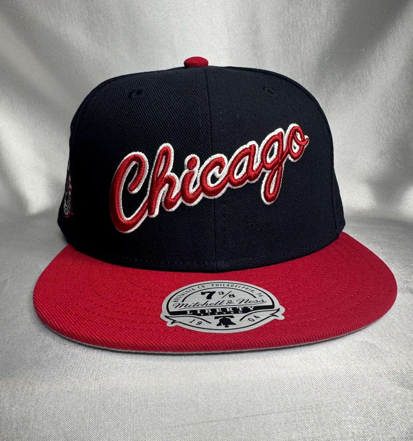 Mitchell & Ness Chicago Bulls Fitted 7 3/8 - ExclusiveCrowns