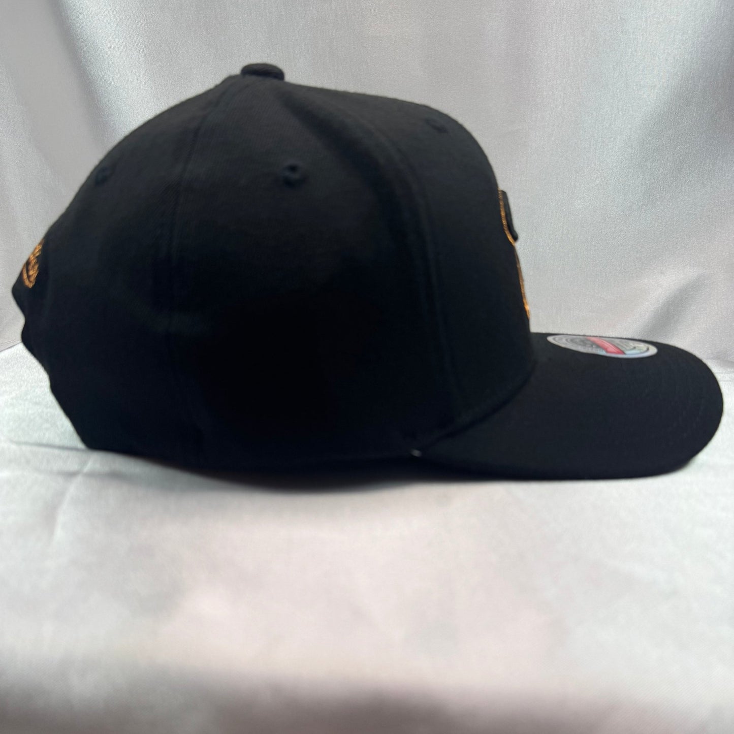 Mitchell & Ness Miami Heat Cooper Logo Red Line - ExclusiveCrowns