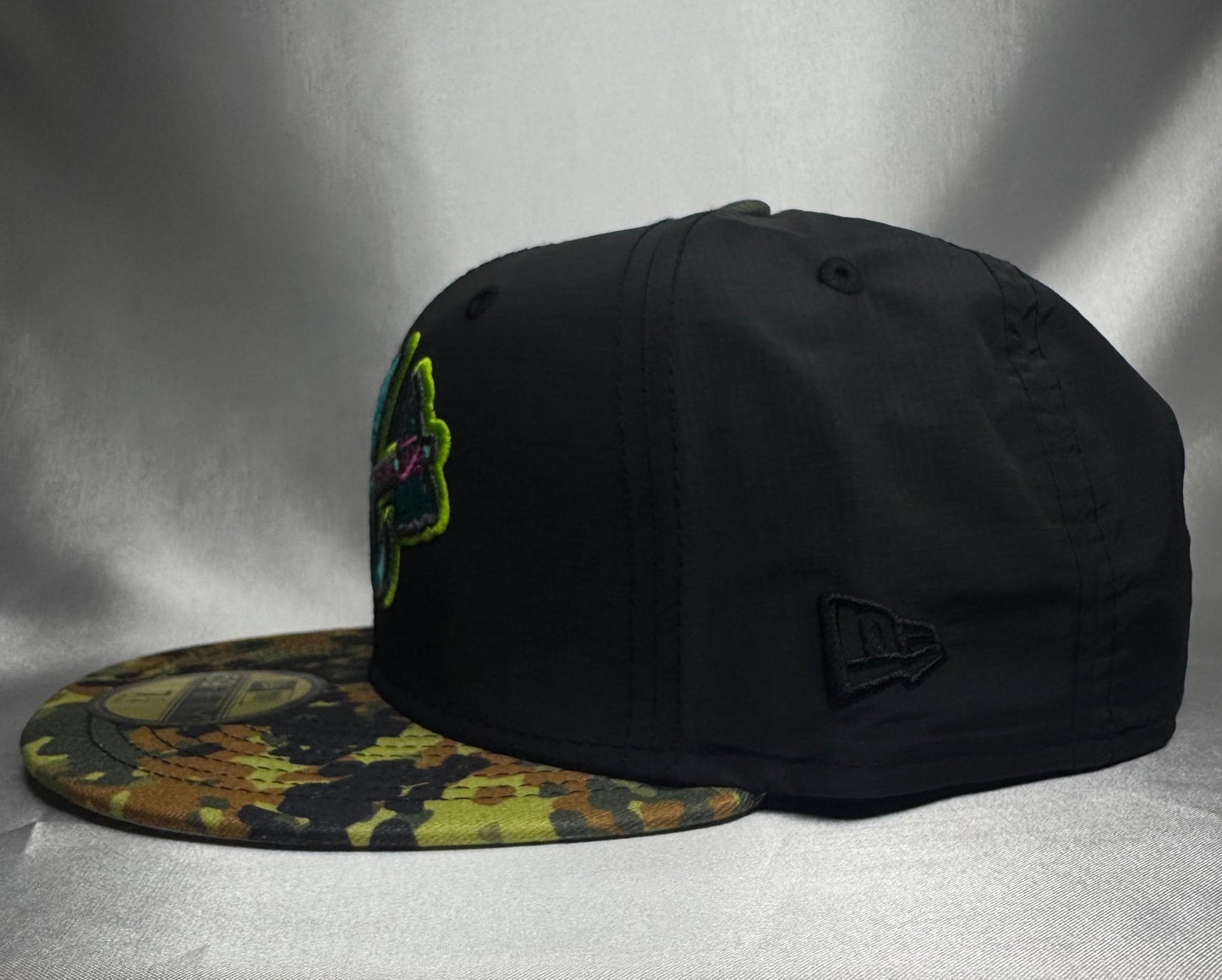 New Era 59FIFTY Atlanta Braves Fitted 7 1/4 - ExclusiveCrowns