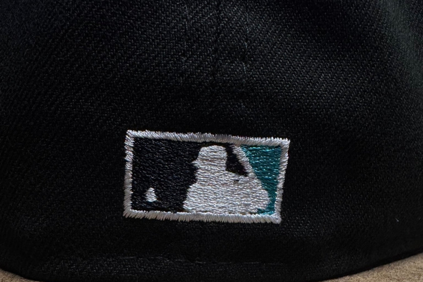 New Era 59FIFTY Black Dome Chicago Cubs Fitted 7 1/4 - ExclusiveCrowns