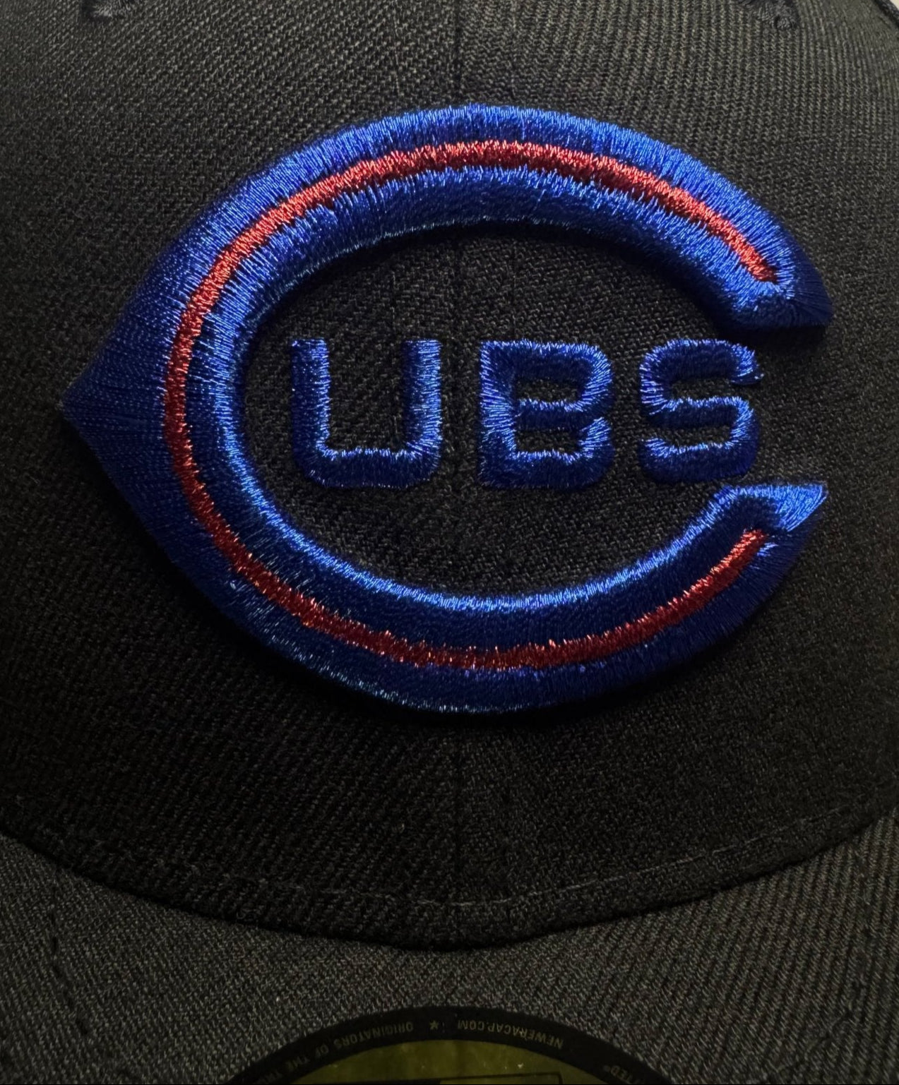New Era 59FIFTY Black Dome Chicago Cubs Fitted 7 1/4 - ExclusiveCrowns