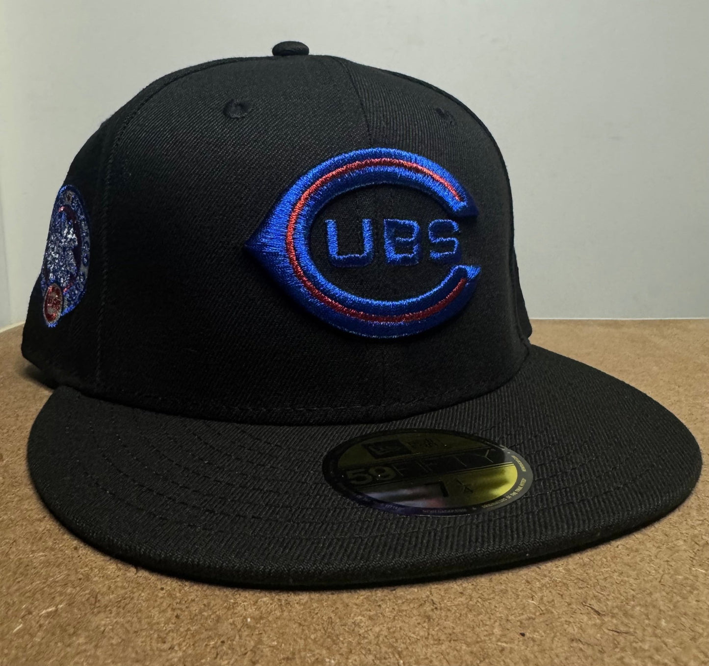 New Era 59FIFTY Black Dome Chicago Cubs Fitted 7 1/4 - ExclusiveCrowns