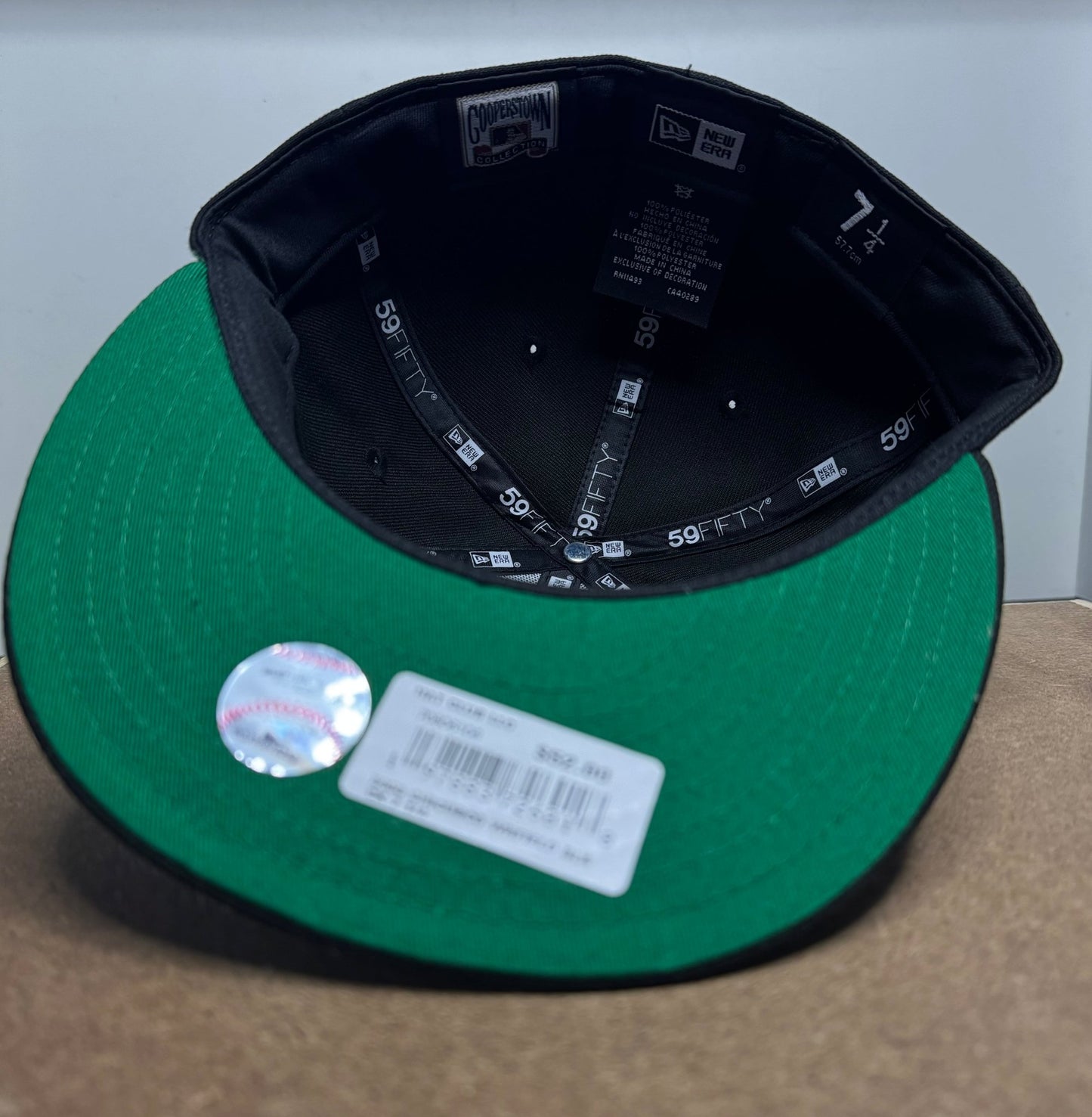 New Era 59FIFTY Black Dome Chicago Cubs Fitted 7 1/4 - ExclusiveCrowns