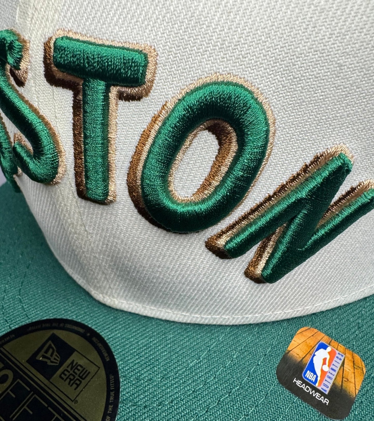 New Era 59FIFTY Boston Celtics Fitted 7 3/8 - ExclusiveCrowns