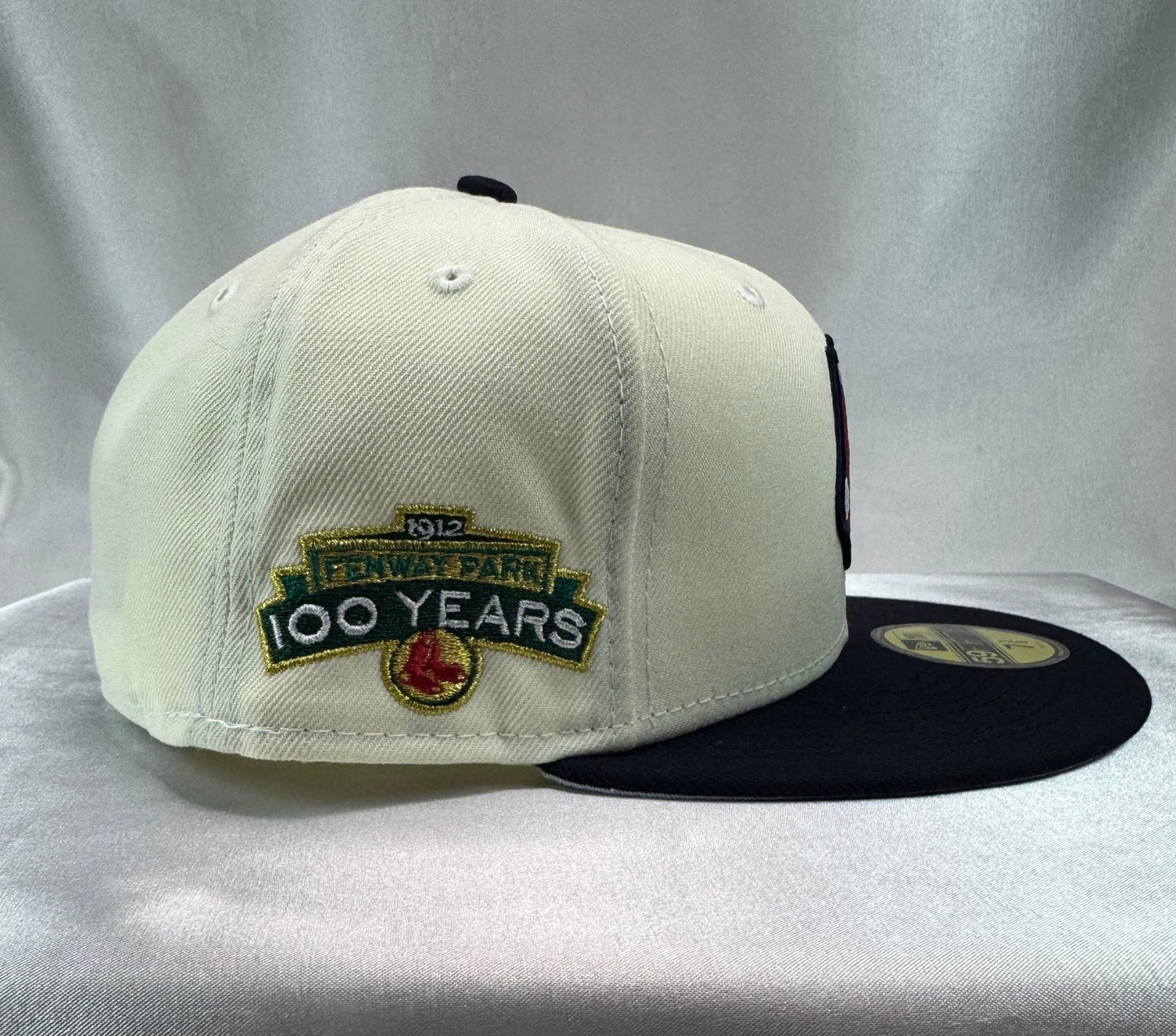 New Era 59FIFTY Boston Red Sox Fitted 7 3/8 - ExclusiveCrowns