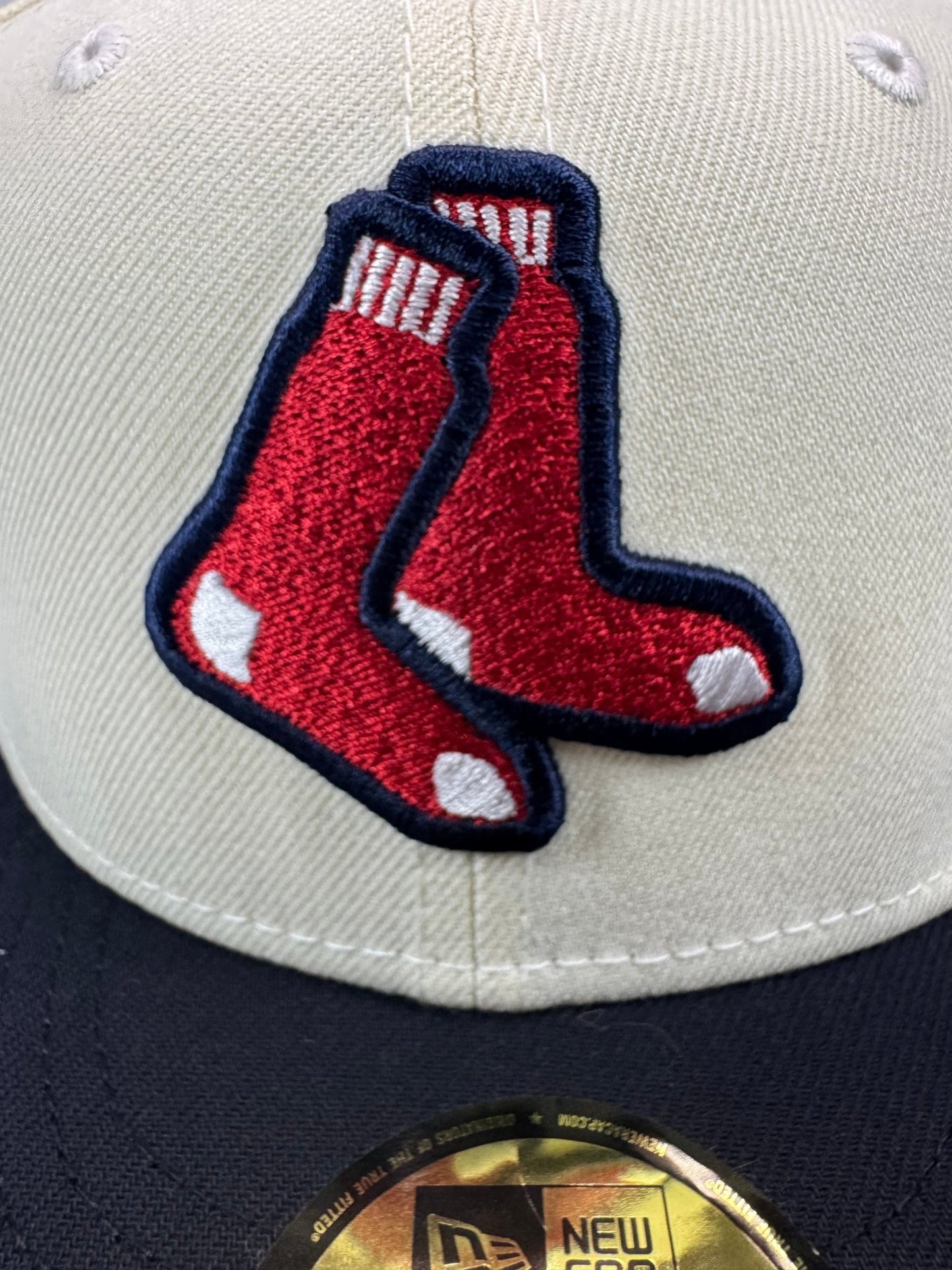 New Era 59FIFTY Boston Red Sox Fitted 7 3/8 - ExclusiveCrowns