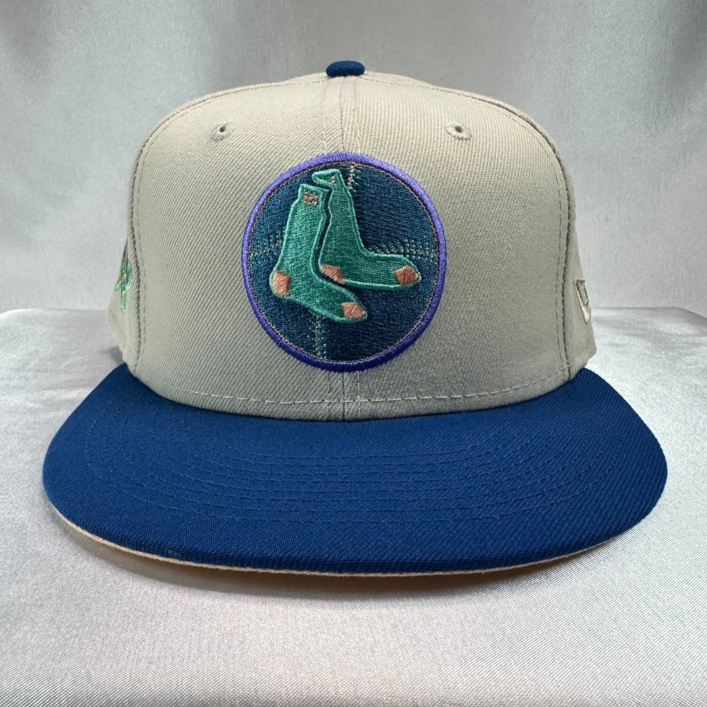New Era 59FIFTY Boston Red Sox Fitted 7 3/8 - ExclusiveCrowns