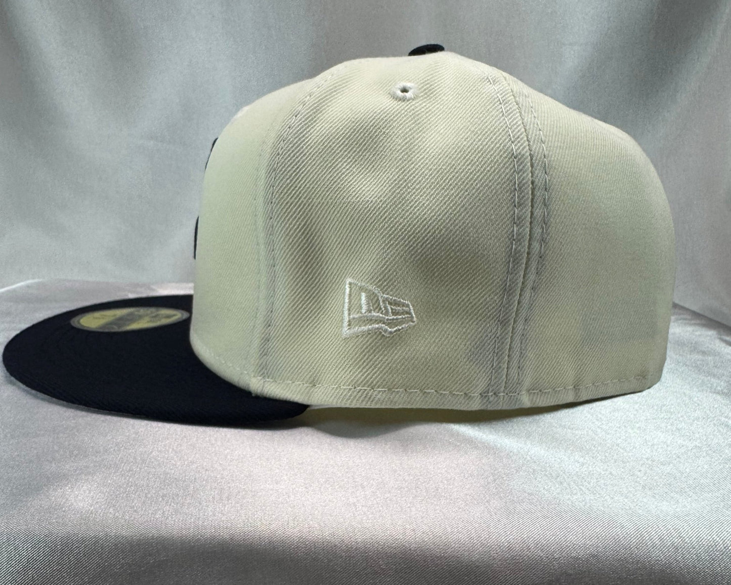 New Era 59FIFTY Boston Red Sox Fitted 7 3/8 - ExclusiveCrowns