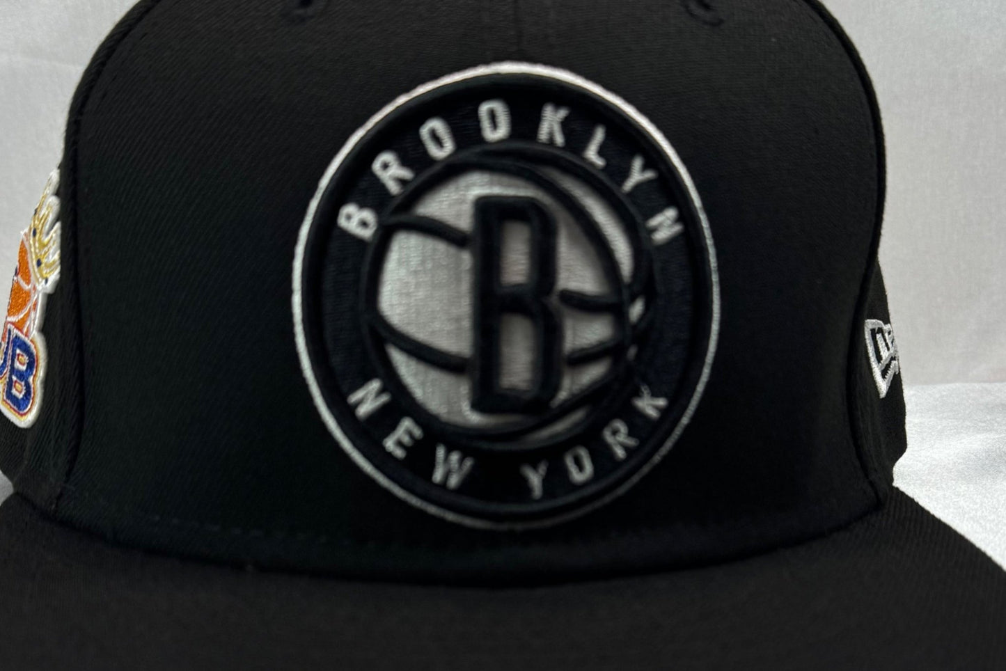 New Era 59FIFTY Brooklyn Nets Fitted 7 3/8 - ExclusiveCrowns