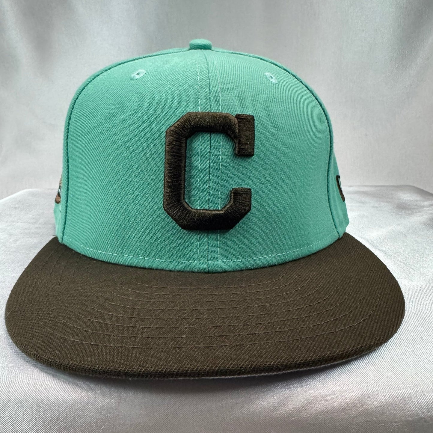 New Era 59FIFTY Cleveland Guardians Fitted 7 3/8 - ExclusiveCrowns