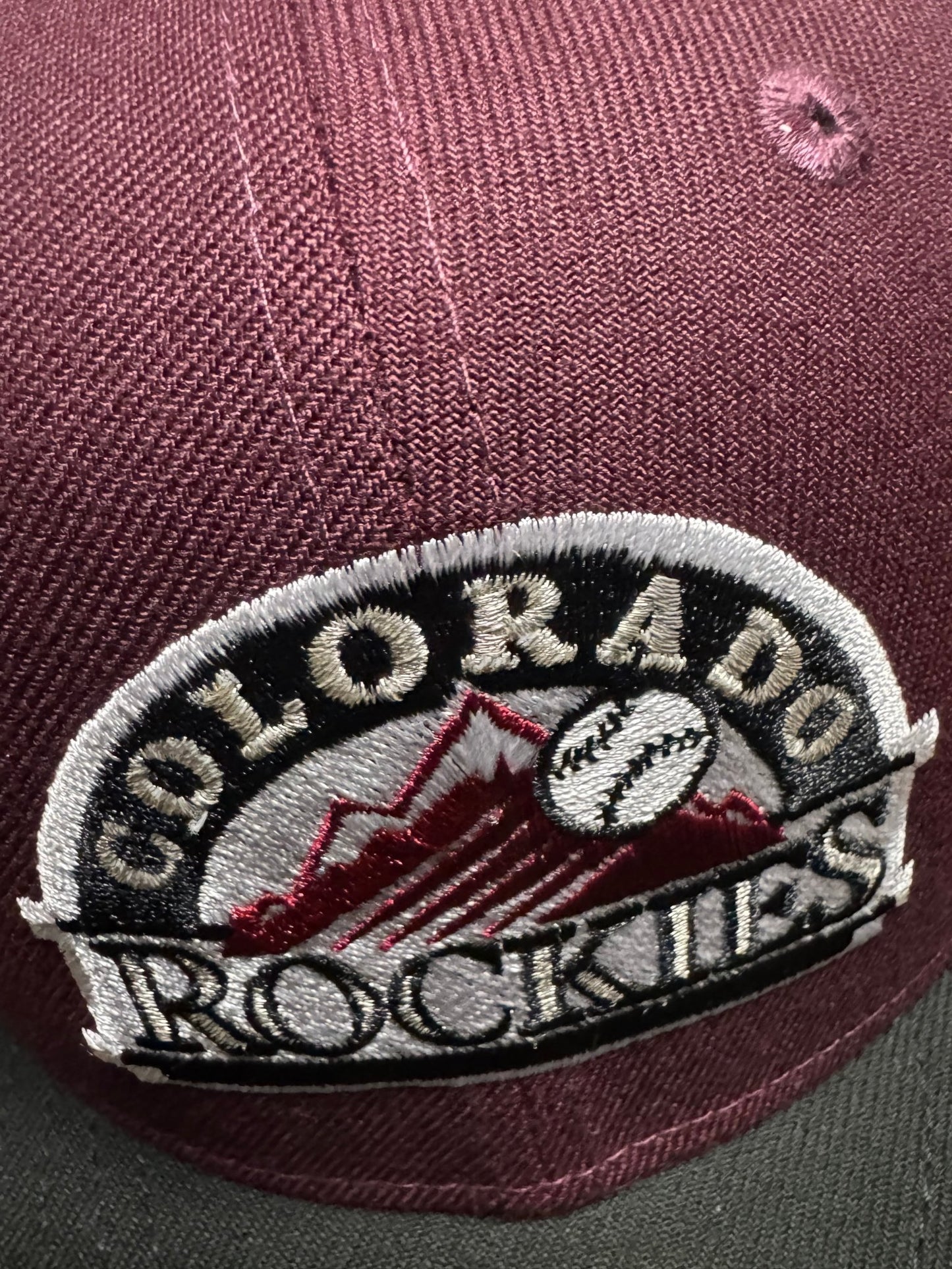 New Era 59FIFTY Colorado Rockies Fitted 7 1/4 - ExclusiveCrowns