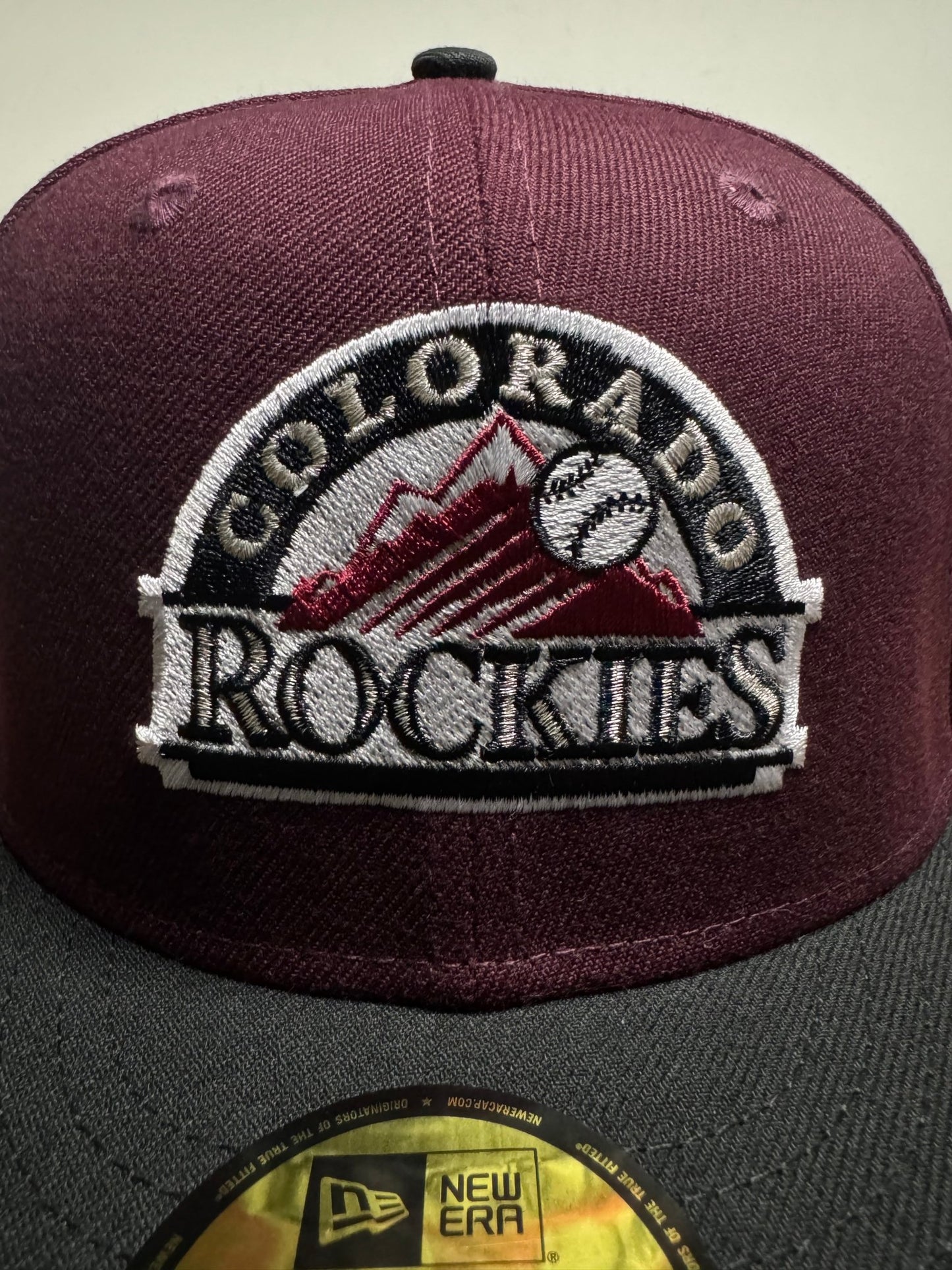 New Era 59FIFTY Colorado Rockies Fitted 7 1/4 - ExclusiveCrowns