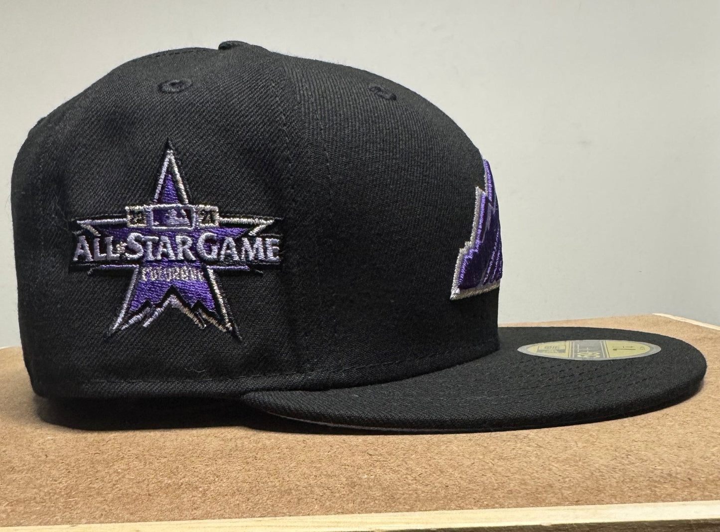 New Era 59FIFTY Colorado Rockies Fitted 7 1/4 - ExclusiveCrowns