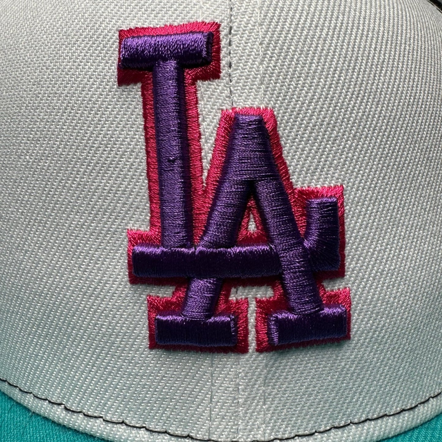 New Era 59FIFTY Los Angeles Dodgers Fitted 7 3/8 - ExclusiveCrowns