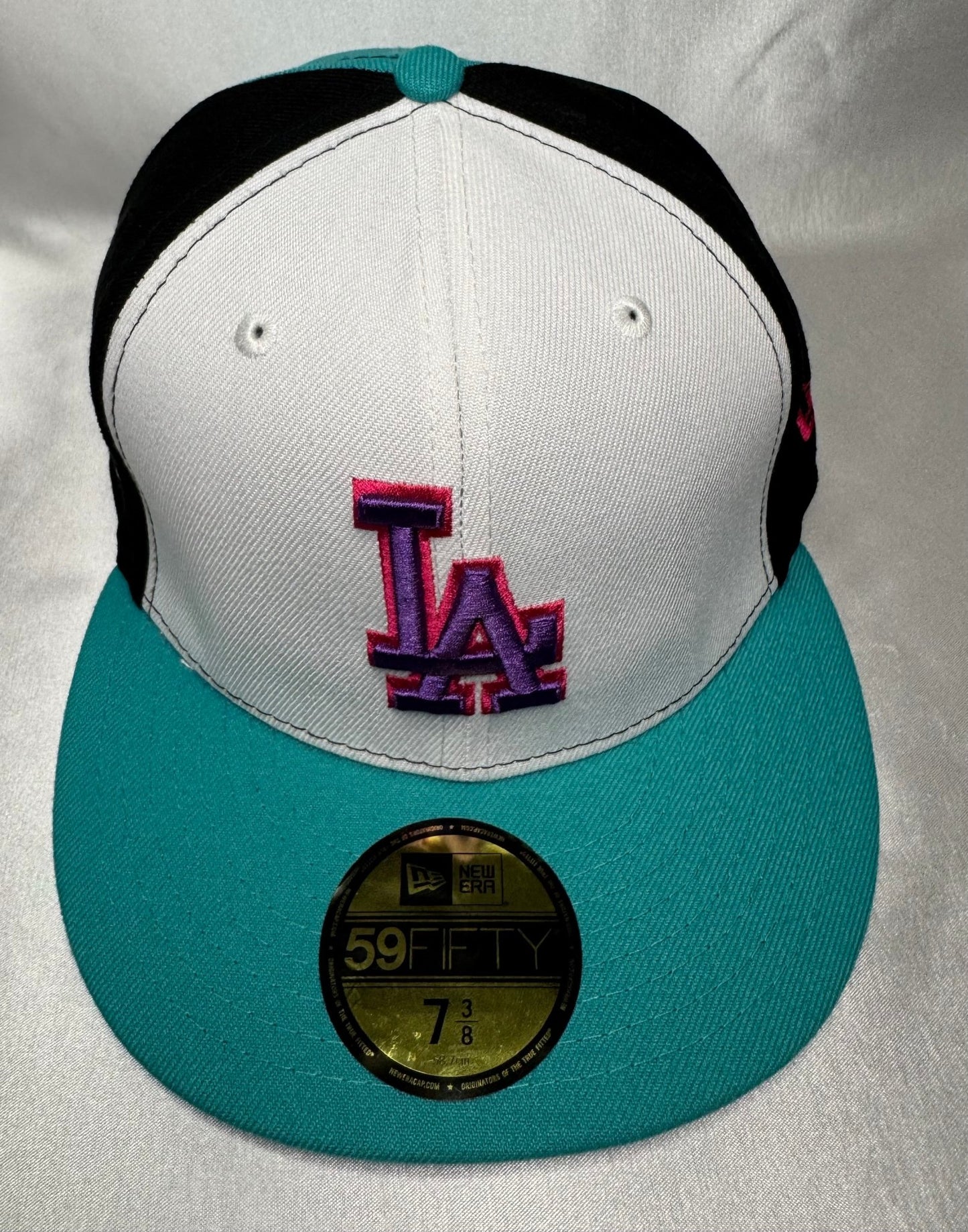 New Era 59FIFTY Los Angeles Dodgers Fitted 7 3/8 - ExclusiveCrowns