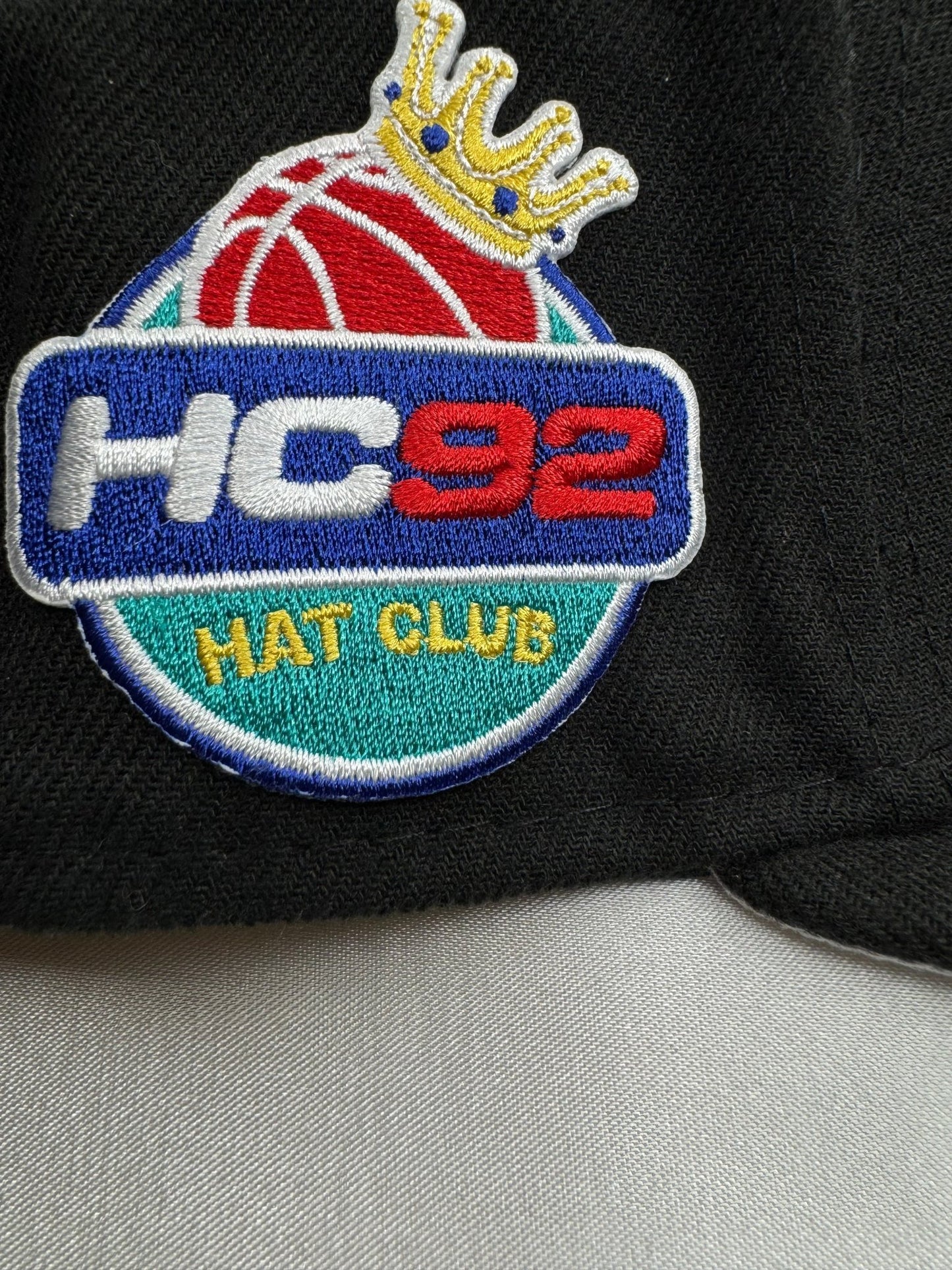 New Era 59FIFTY Miami Heat Fitted 7 3/8 - ExclusiveCrowns