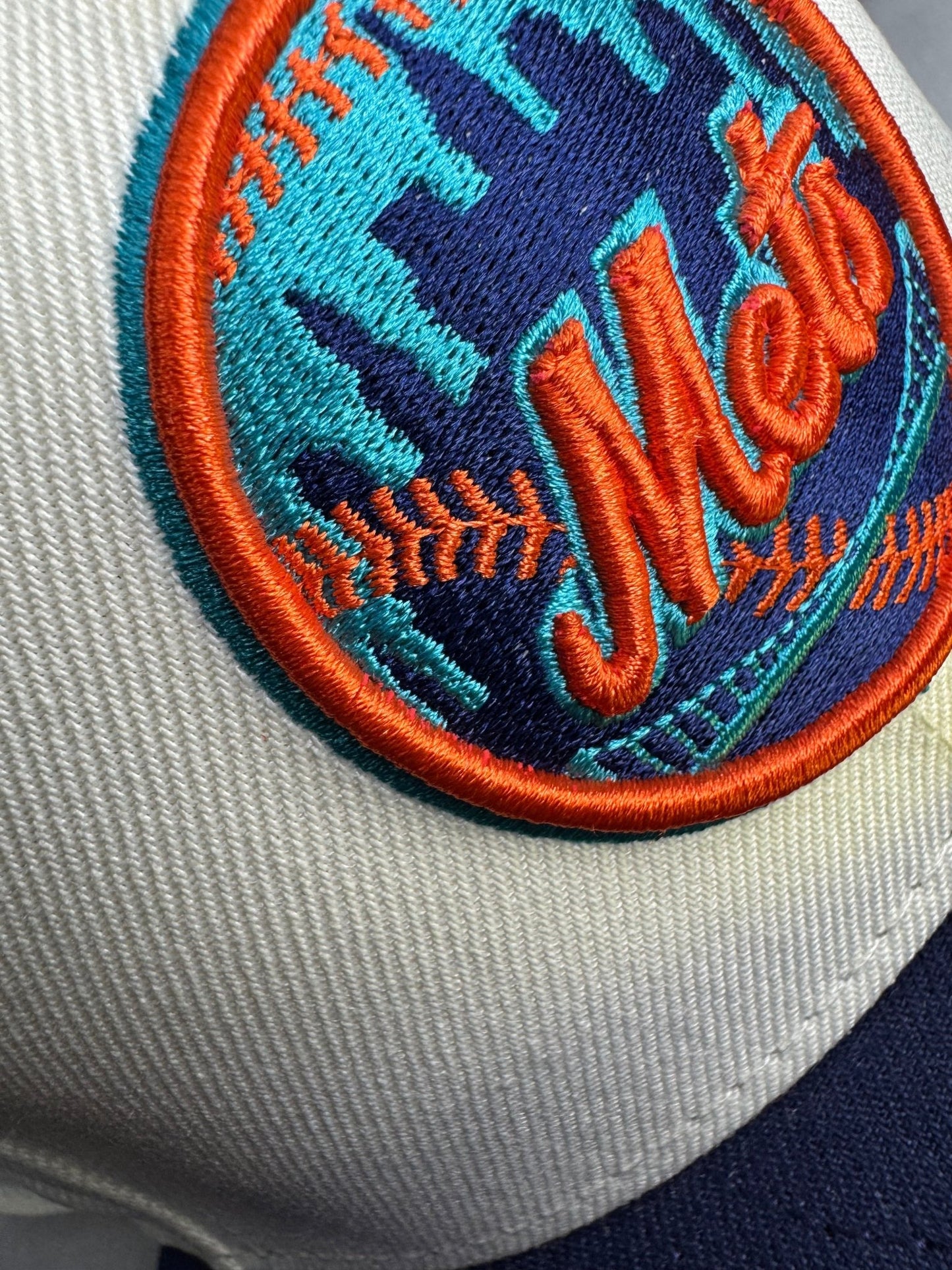 New Era 59FIFTY New York Mets Fitted 7 1/2 - ExclusiveCrowns