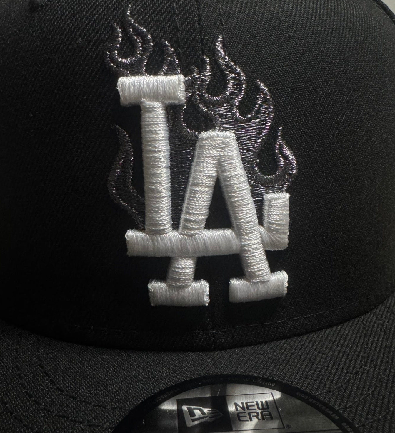 New Era 9 FIFTY Los Angeles Dodgers Flame Logo Snapback Adjustable - ExclusiveCrowns