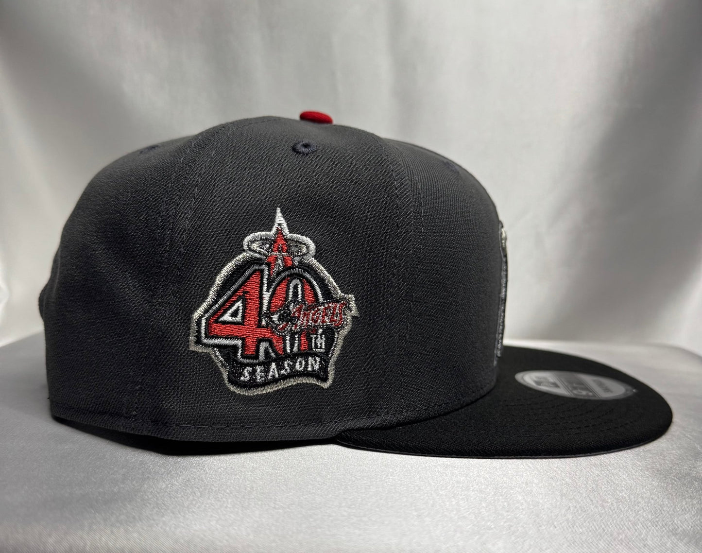 New Era 9Fifty Los Angeles Angels Adjustable Snapback - ExclusiveCrowns