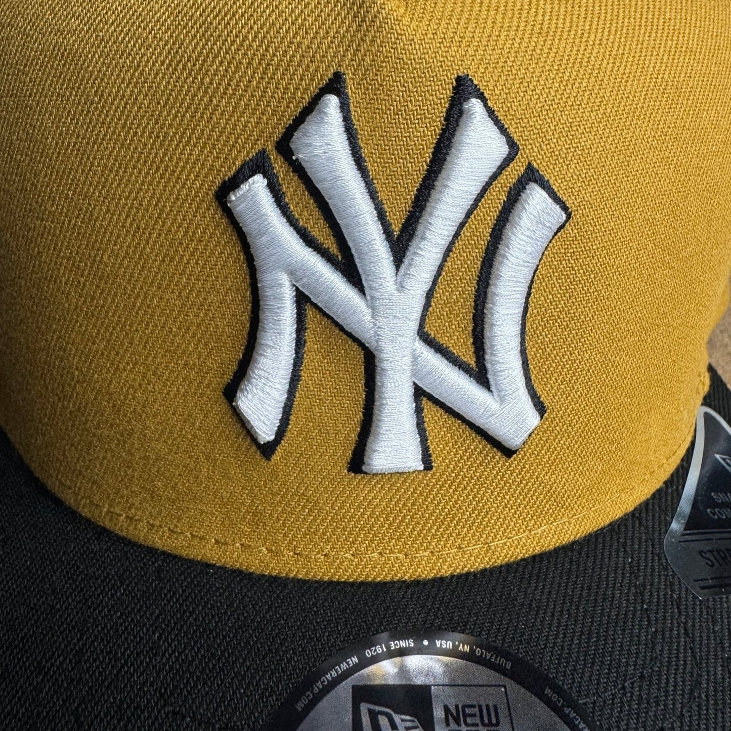 New Era 9FIFTY New York Yankees A - Frame Snapback Adjustable - ExclusiveCrowns