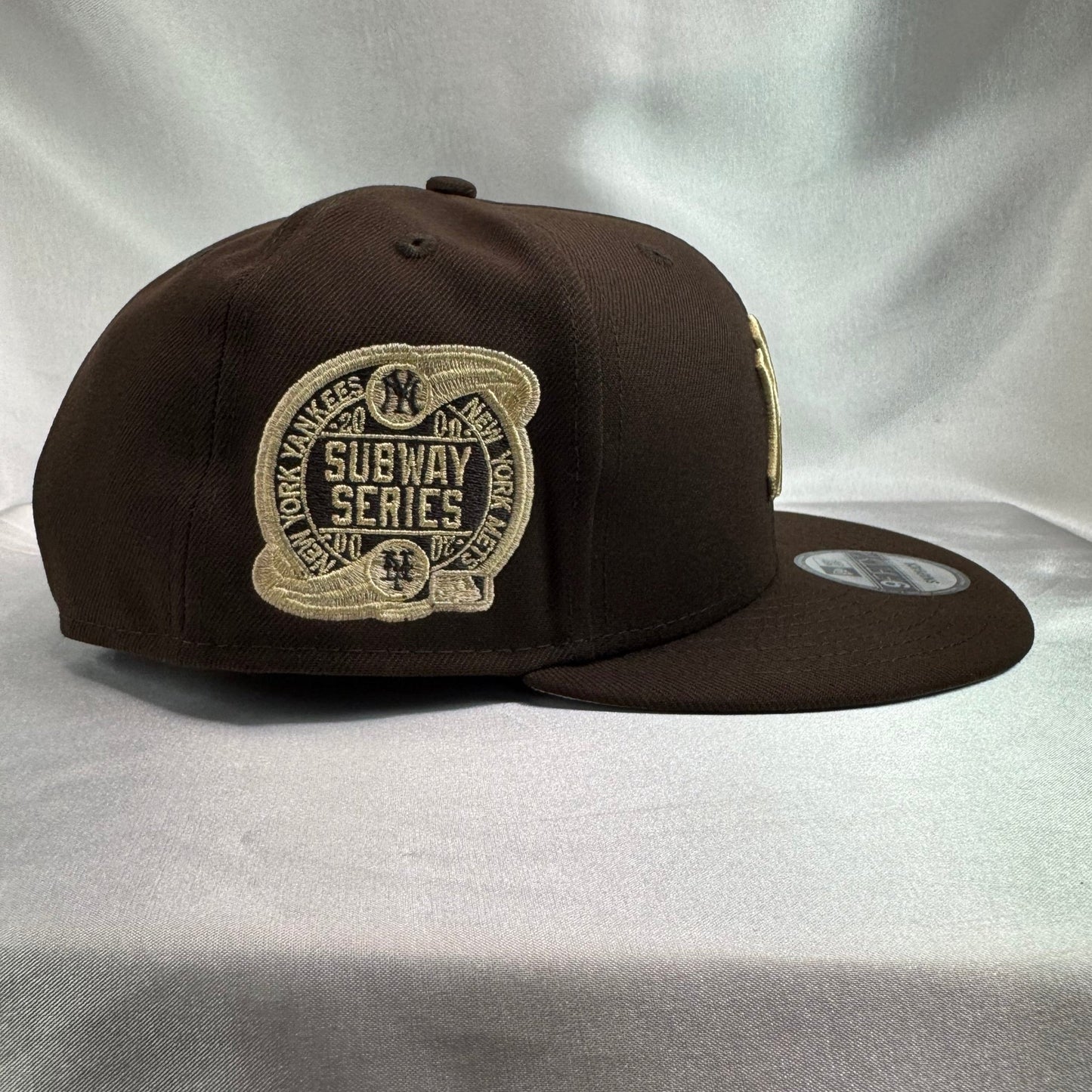 New Era 9Fifty New York Yankees Adjustable Snapback - ExclusiveCrowns