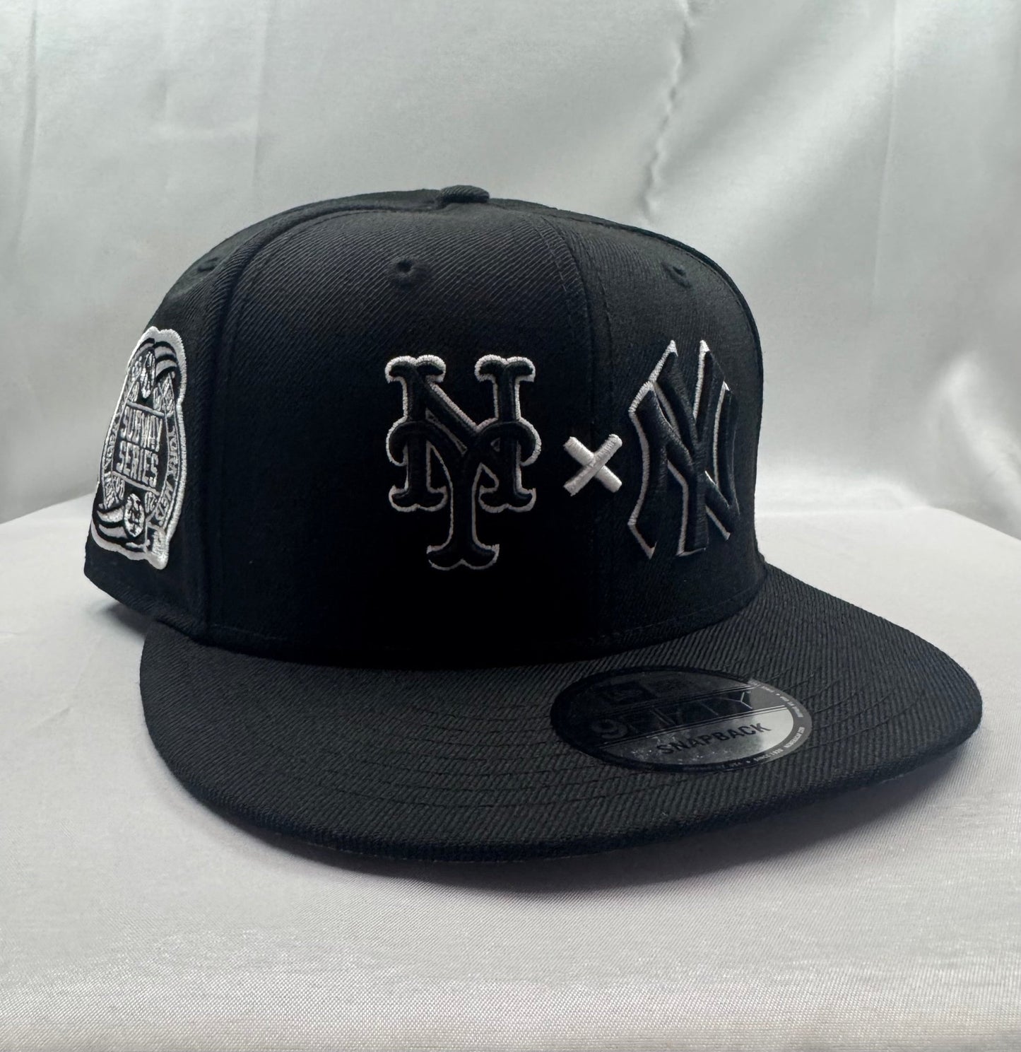 New Era 9Fifty New York Yankees x New York Mets Adjustable Snapback - ExclusiveCrowns
