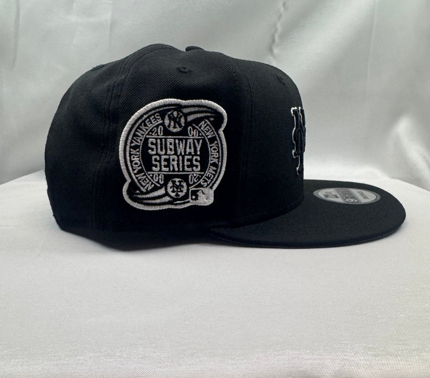 New Era 9Fifty New York Yankees x New York Mets Adjustable Snapback - ExclusiveCrowns