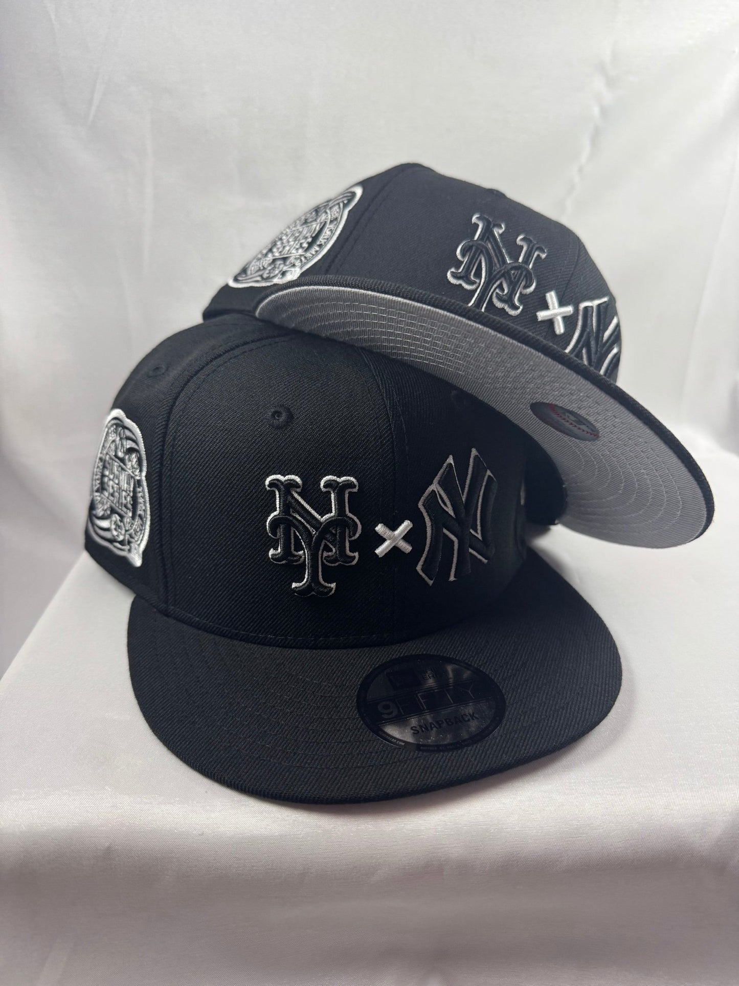 New Era 9Fifty New York Yankees x New York Mets Adjustable Snapback - ExclusiveCrowns