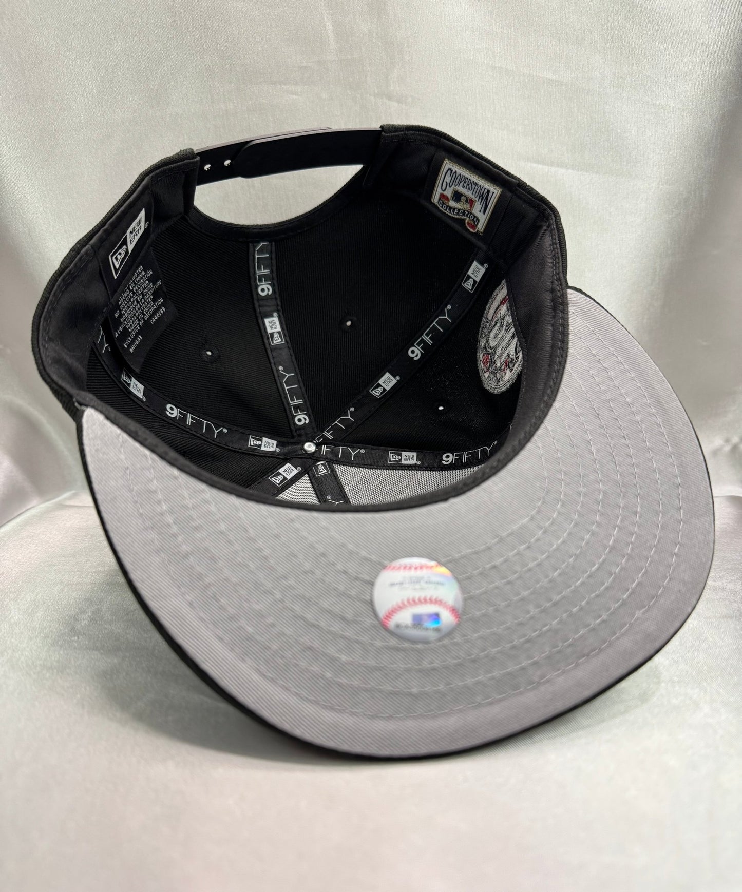 New Era 9Fifty Toronto Blue Jays Adjustable Snapback - ExclusiveCrowns