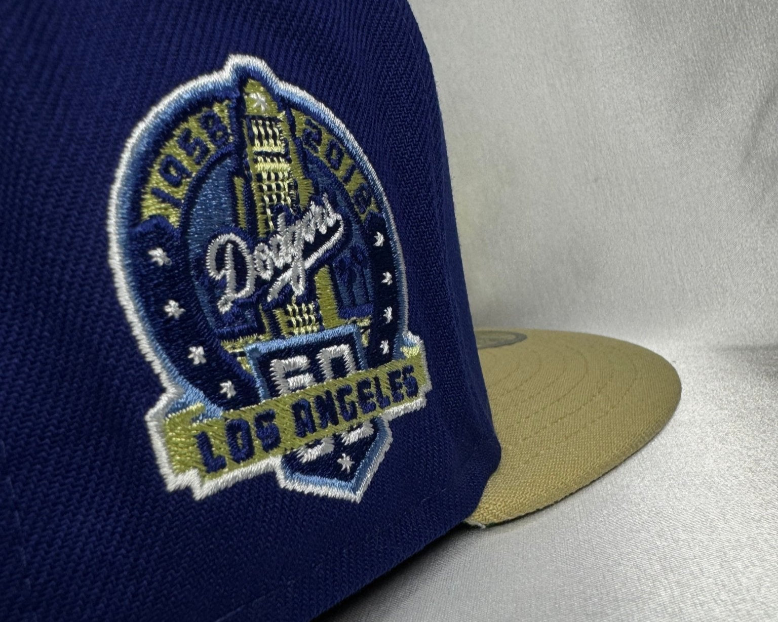 Lids HD Exclusive New Era 59FIFTY Los Angeles Dodgers Fitted 7 1/8 - ExclusiveCrowns