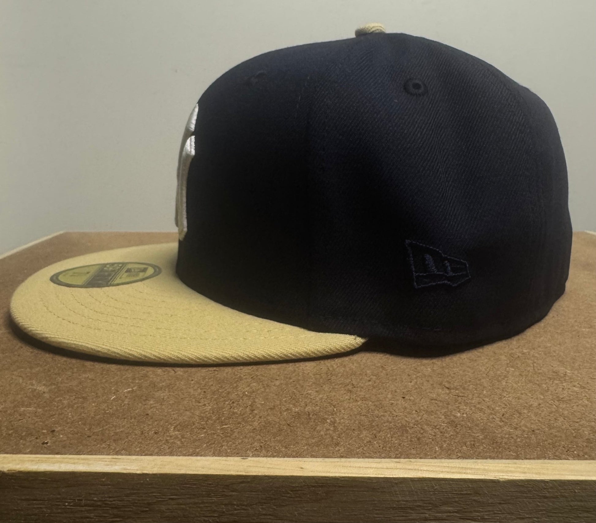 Lids HD Exclusive New Era 59FIFTY New York Yankees - ExclusiveCrowns