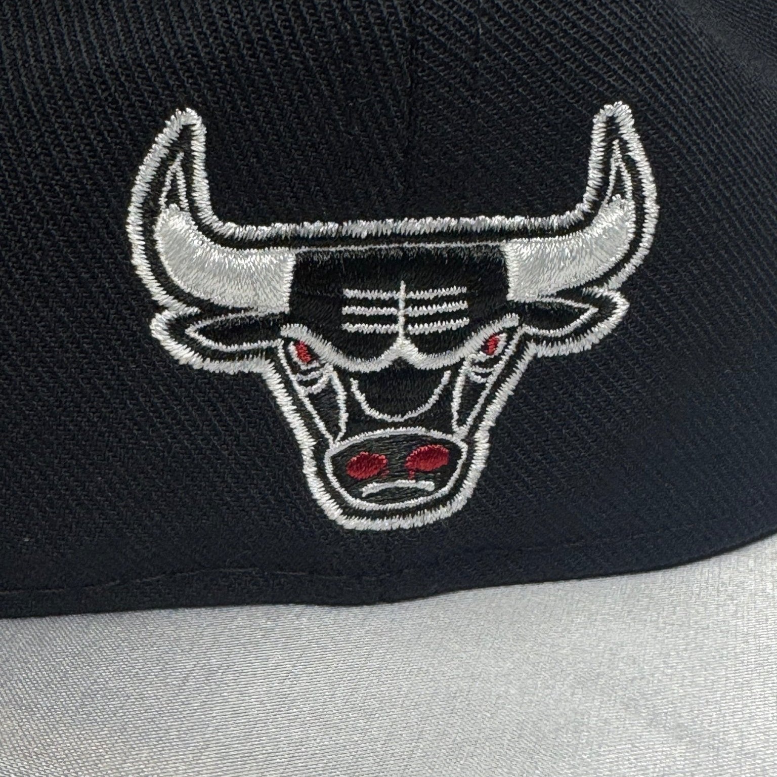 Mitchell & Ness Chicago Bulls Fitted 7 3/8 - ExclusiveCrowns