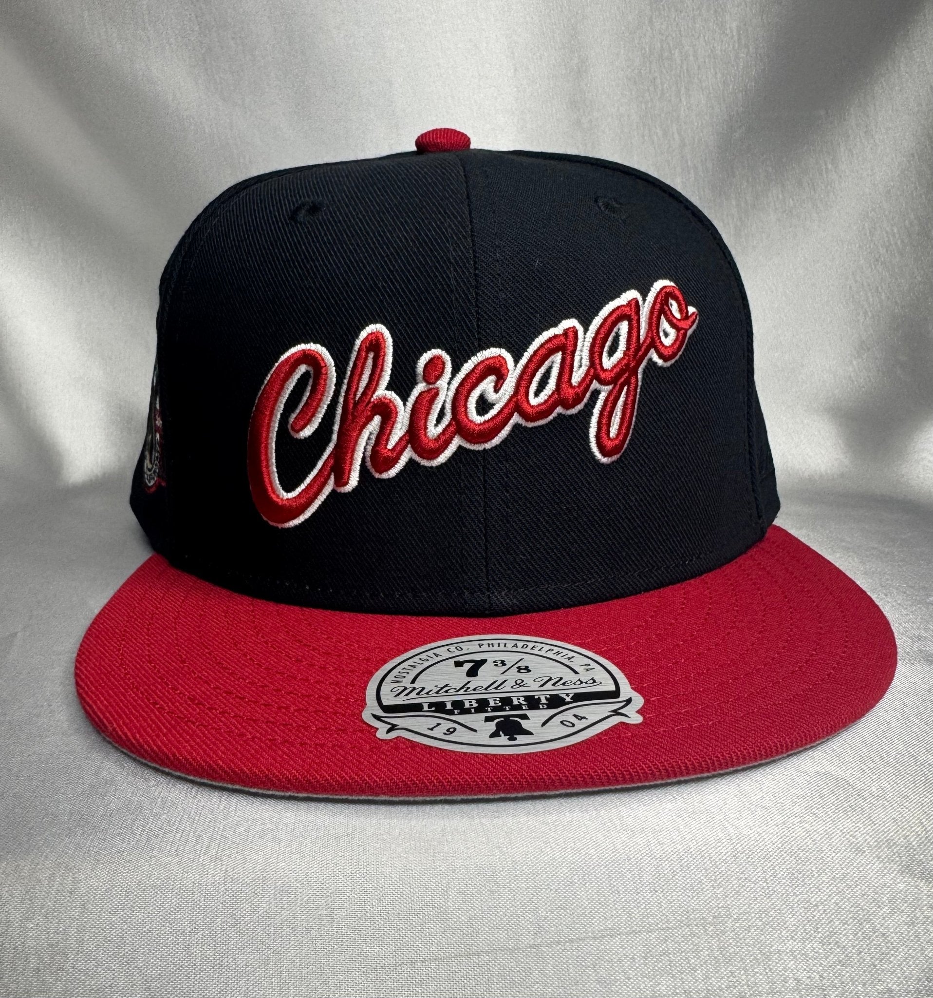 Mitchell & Ness Chicago Bulls Fitted 7 3/8 - ExclusiveCrowns