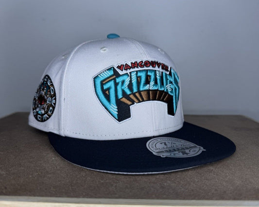 Mitchell & Ness Vancouver Grizzlies Fitted 7 1/4 - ExclusiveCrowns