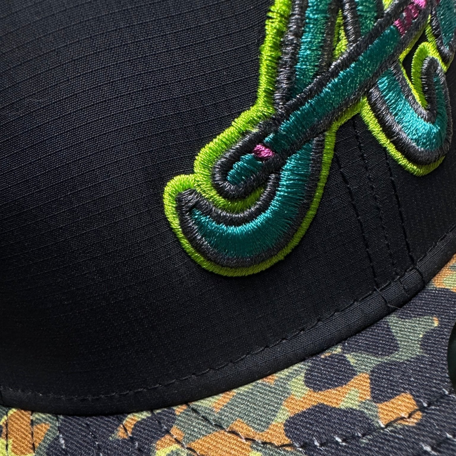 New Era 59FIFTY Atlanta Braves Fitted 7 1/4 - ExclusiveCrowns