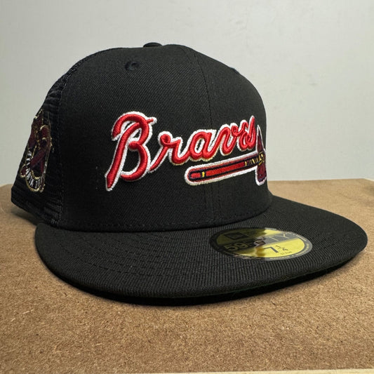 New Era 59FIFTY Black Dome Atlanta Braves Fitted 7 1/4 - ExclusiveCrowns