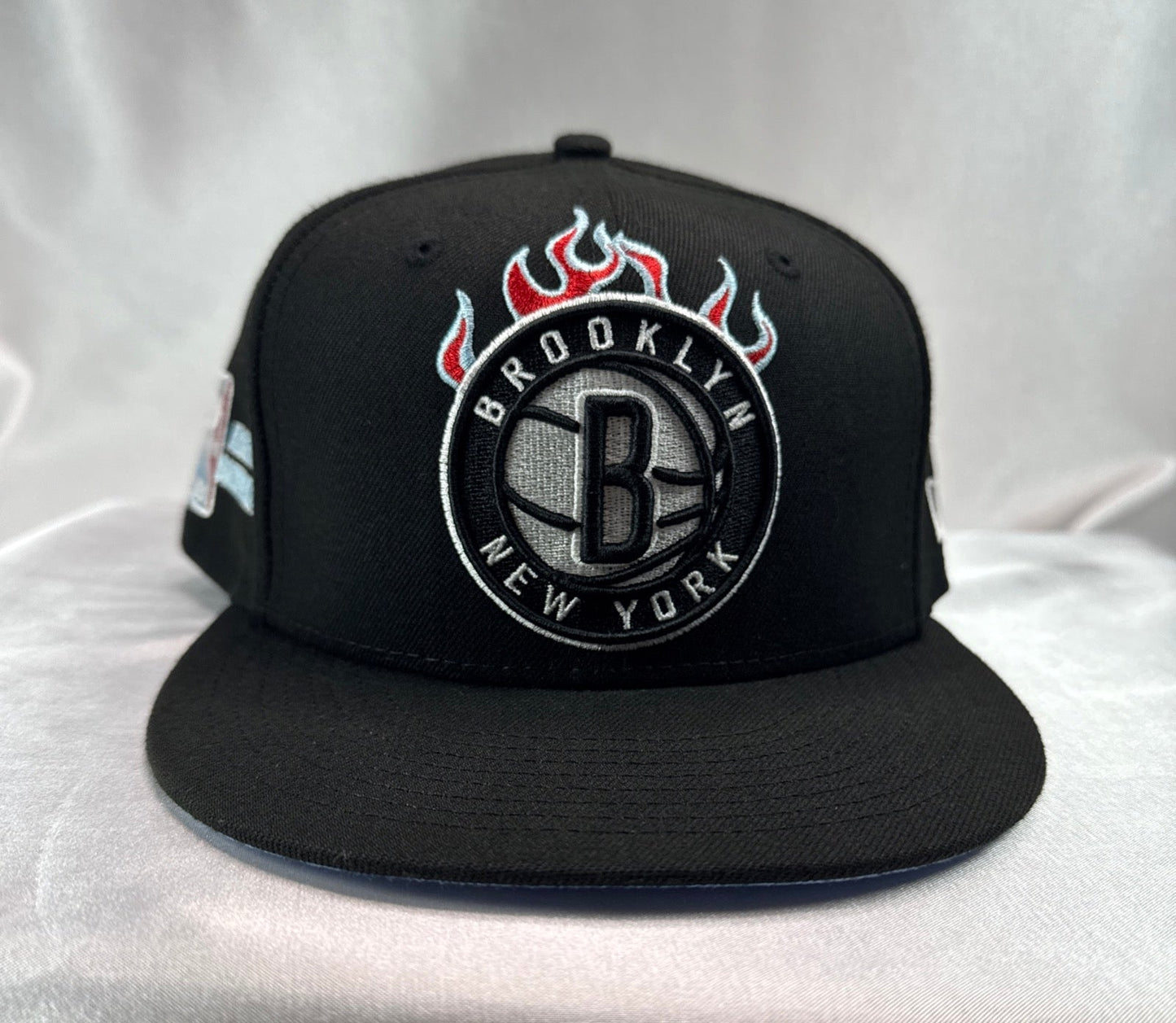 New Era 59FIFTY Brooklyn Nets Fitted 7 3/8 - ExclusiveCrowns